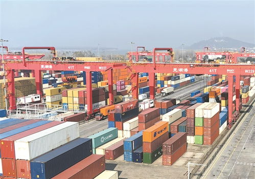 英科醫(yī)療假期不打烊，集裝箱出海搶單忙